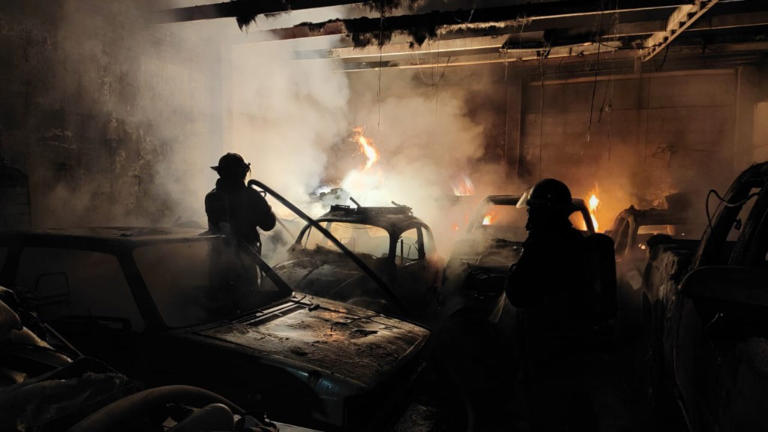 Uso de pirotecnia en SLP causa heridos e incendios en casas y vehículos