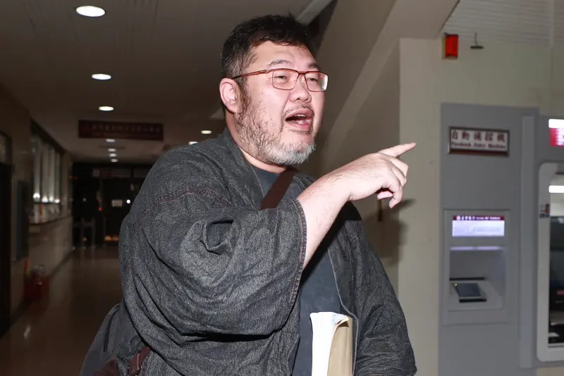 被黃國昌批變態！四叉貓嘆：根本沒有肉搜