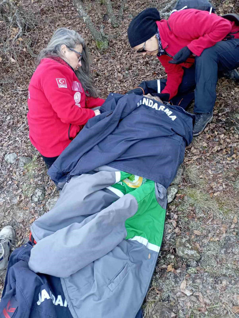 KÜTAHYA'NIN TAVŞANLI İLÇESİNDE KAYIP OLAN VATANDAŞ, 3 GÜN SONUNDA DONMAK ÜZEREYKEN BULUNDU.