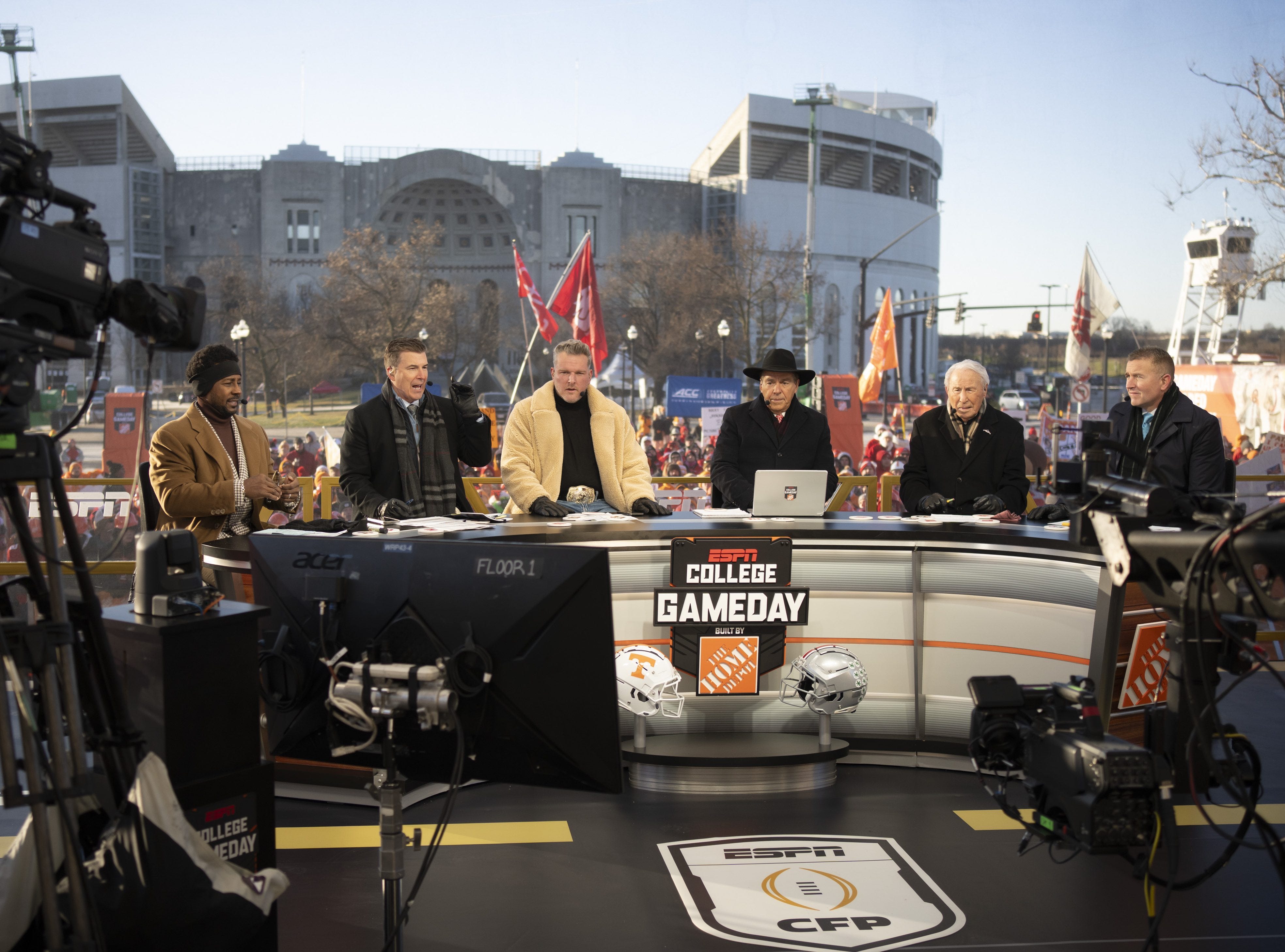 Where is 'College GameDay' today? Location, schedule, guest picker for