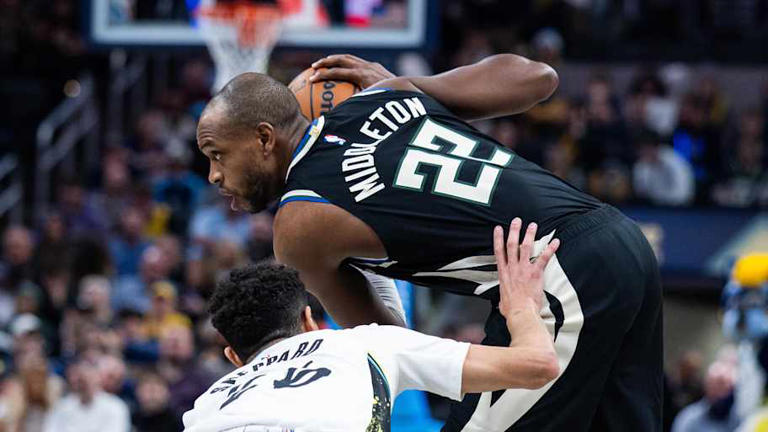 Will Khris Middleton Play vs Nets? Bucks Injury Report Finalized