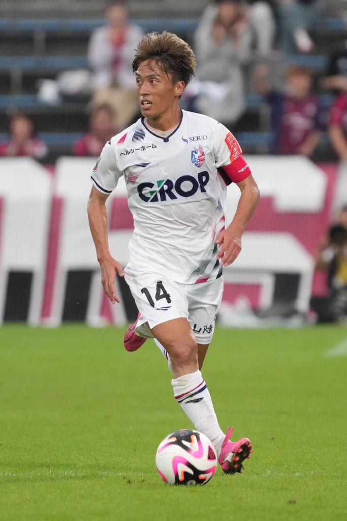 超レア！ エースナンバー New Balance 桐蔭 サッカーウェア 10 超レア！ エースナンバー New Balance 桐蔭 サッカーウェア 10 New