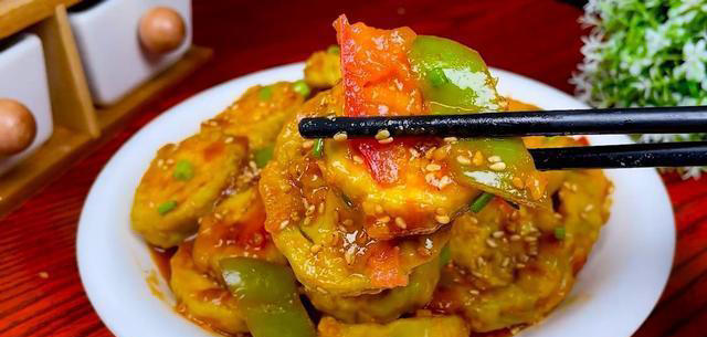 最近茄子这做法火了，饭店一盘48，在家做成本不到6元，真美味