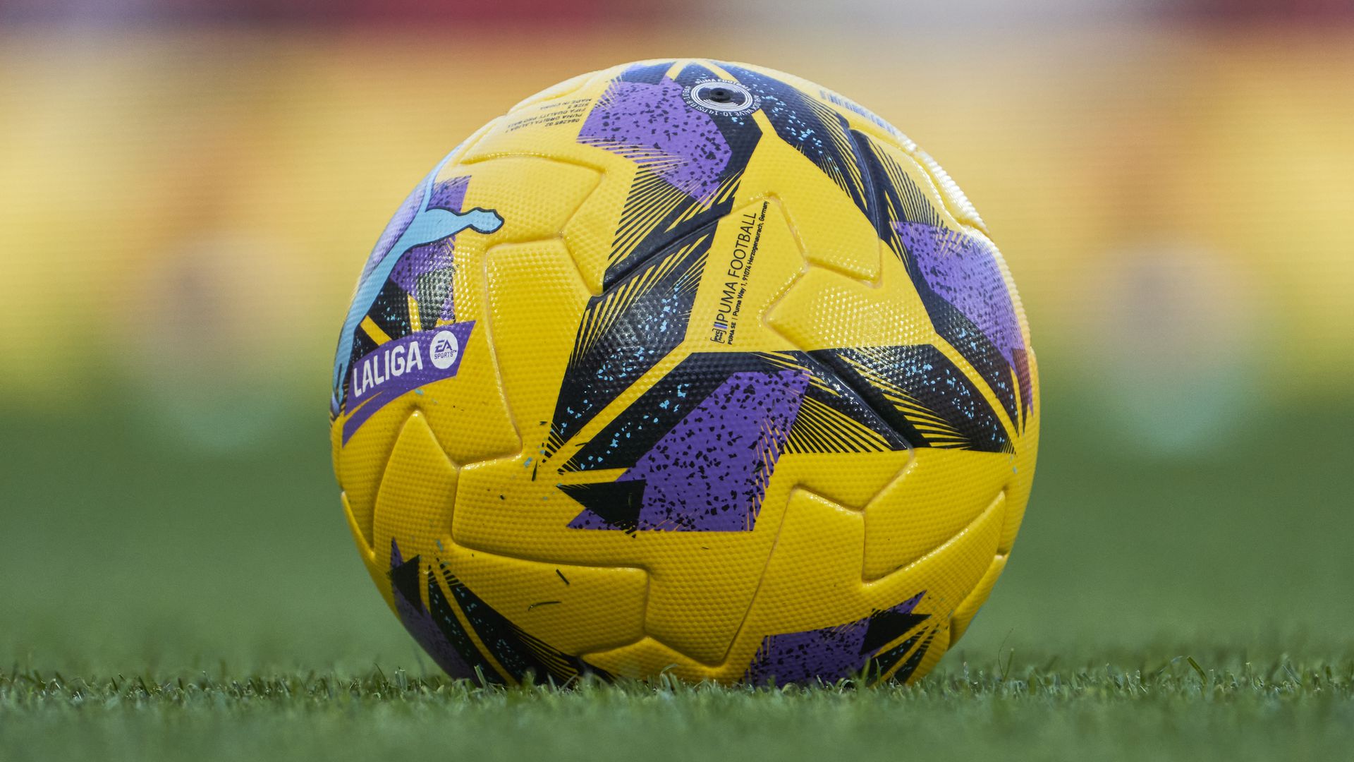 CONFIRMED lineups Valencia vs Real Madrid, 2025 La Liga