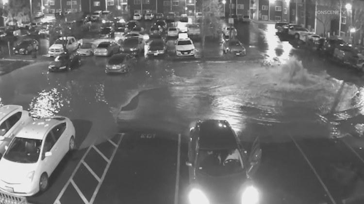 6 apartments flood after driver crashes into fire hydrant in Kent