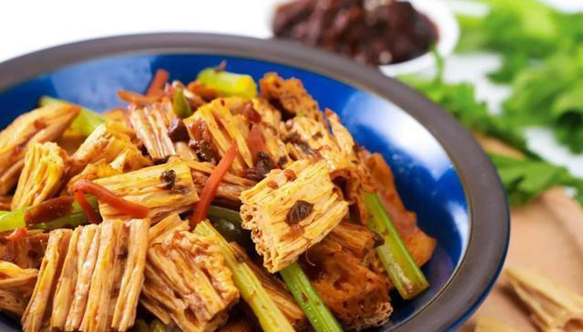 来10道简单还惊艳的素食菜，让平凡的餐桌耳目一新