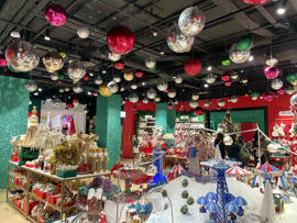 4 Christmas Decorating Trends Our Home Editor Loved at Selfridges in London