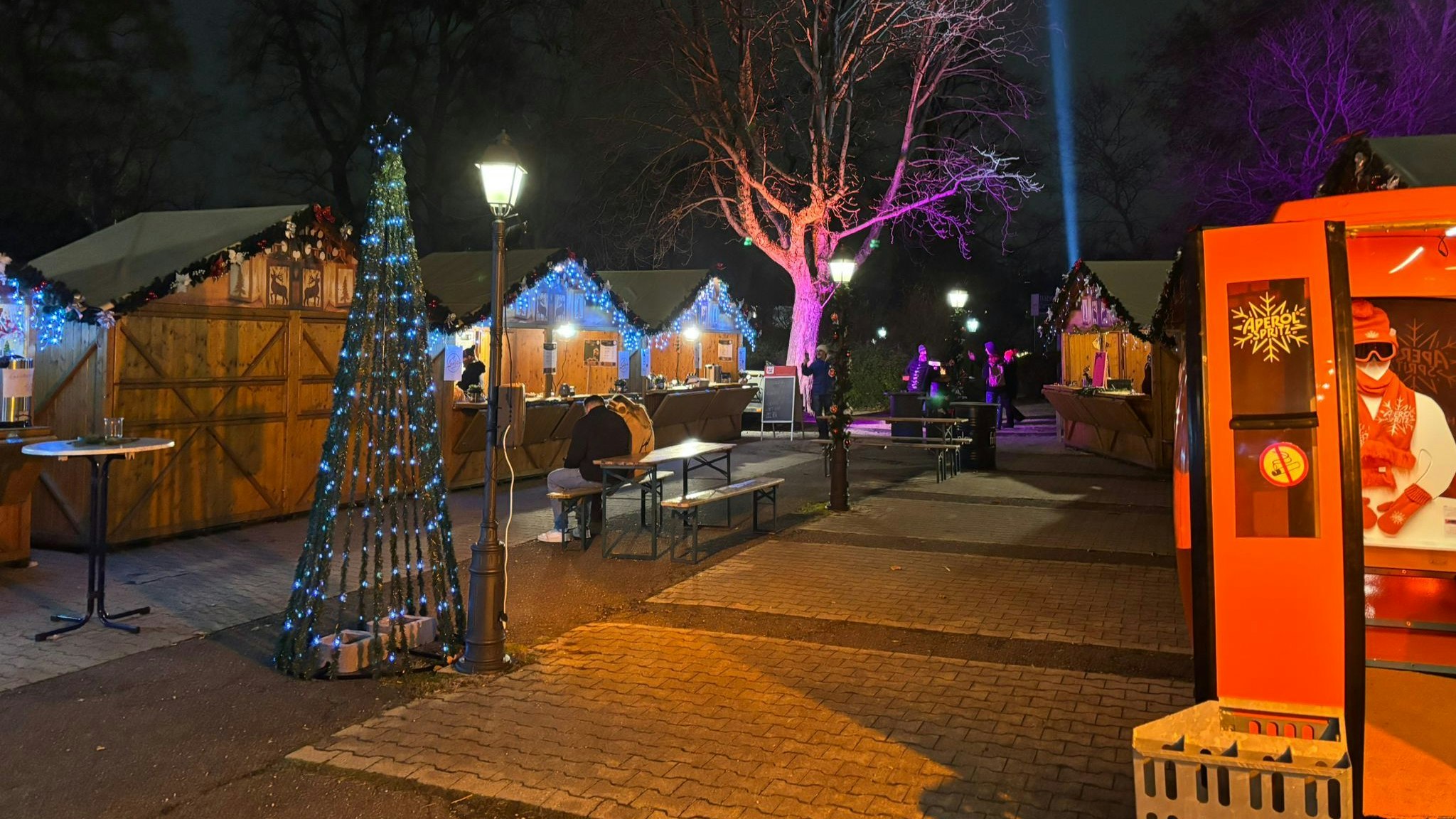 Auf diesem Wiener Adventmarkt gibt es Punsch ohne Pfand