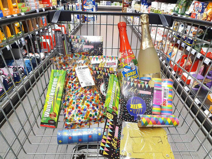 SilvesterEinkauf So lange haben Aldi, Rewe & Co