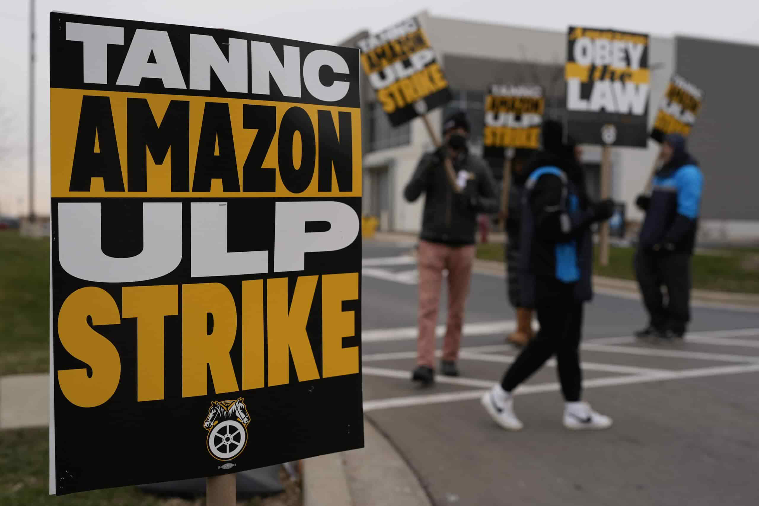 Thousands of US Amazon staff strike days before Christmas Thousands of US Amazon staff strike days before Christmas