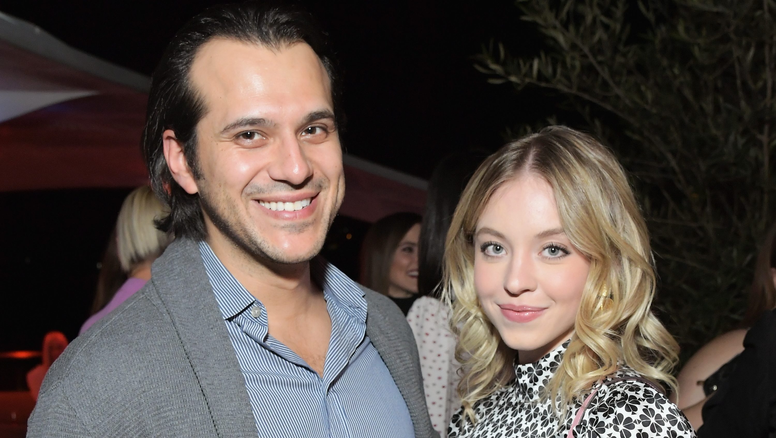 Who Is Sydney Sweeney Dating? Meet Her Fiancé Jonathan Davino & Ex ...