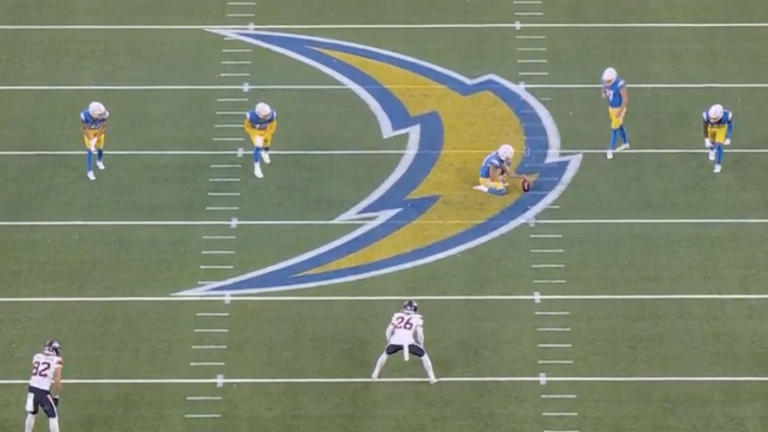 The Chargers used a bizarre NFL rule for a fair catch free kick field goal
