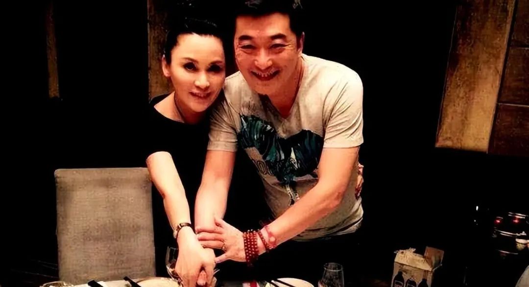 两人都是演员，在一起13年女儿都12岁了，却无人知他们是夫妻