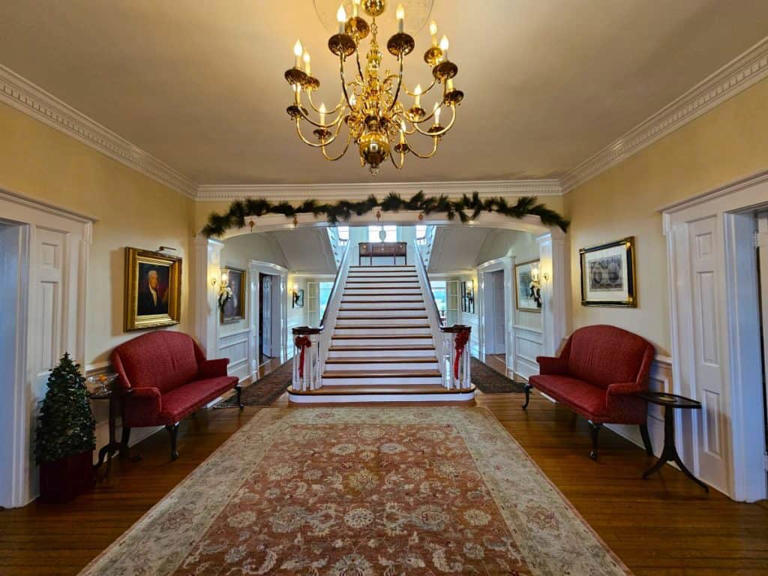Discover the Inn at Warner Hall for history, luxury & romance