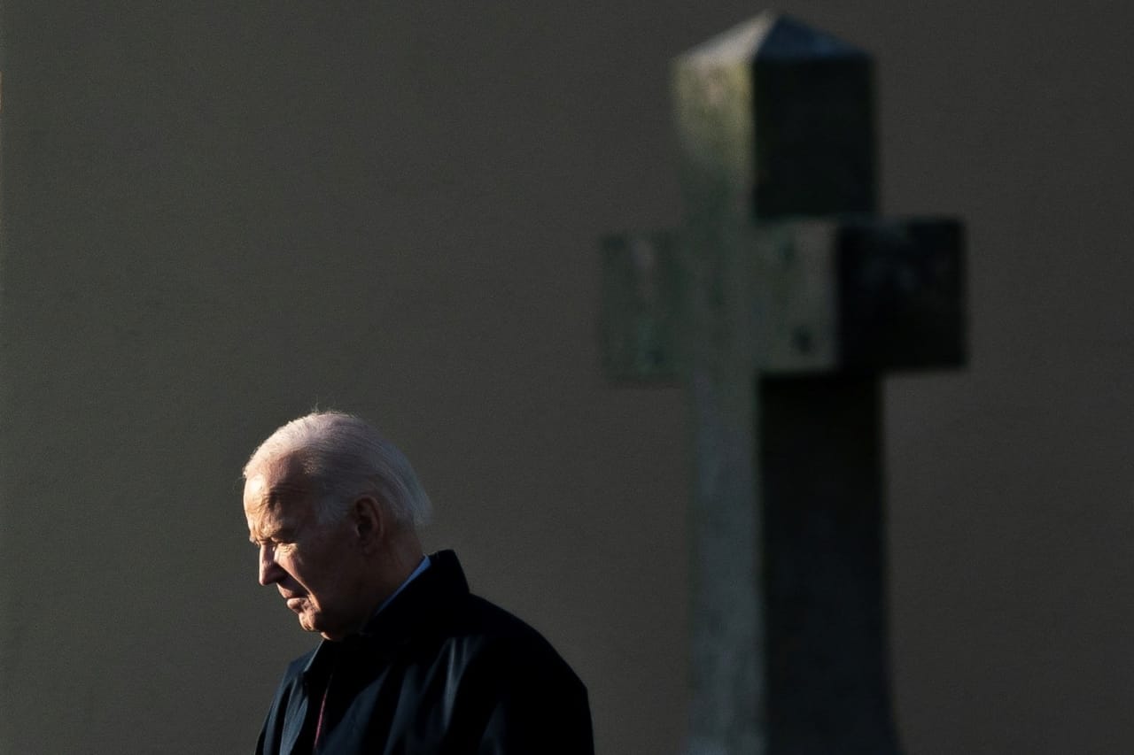 Biden Weighs Commuting Sentences Of Death Row Inmates