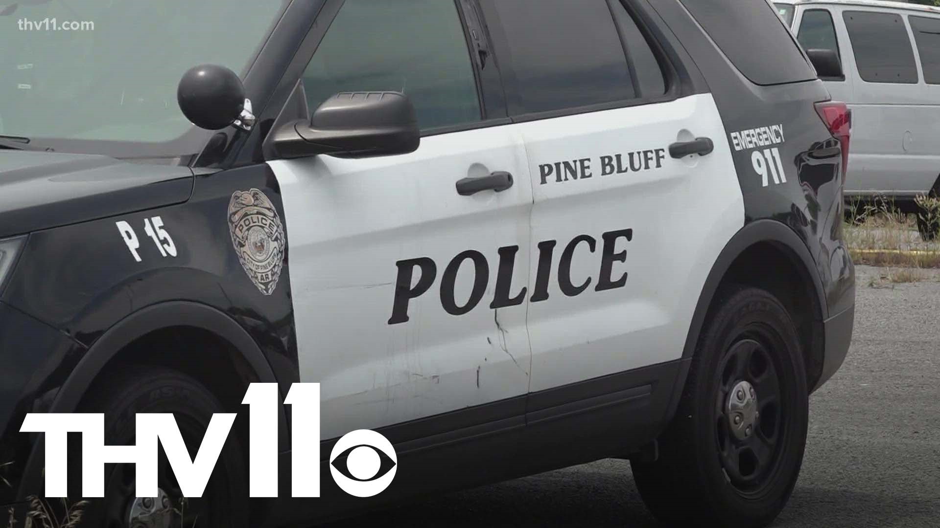 Suspect in custody after standoff at home in Pine Bluff