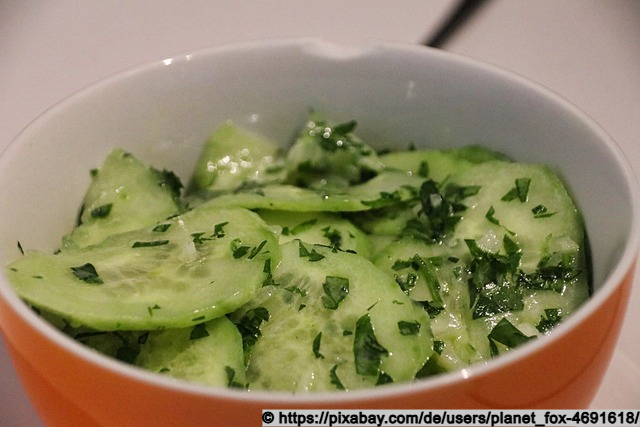 Erfrischender Gurkensalat: Einfach, leicht und lecker