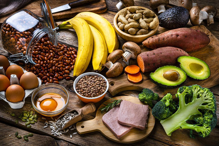 Serkentik a keringést, csökkentik a stroke és a szívroham kockázatát: 5 vitamin, ami nagyon jót tesz a vérerekkel