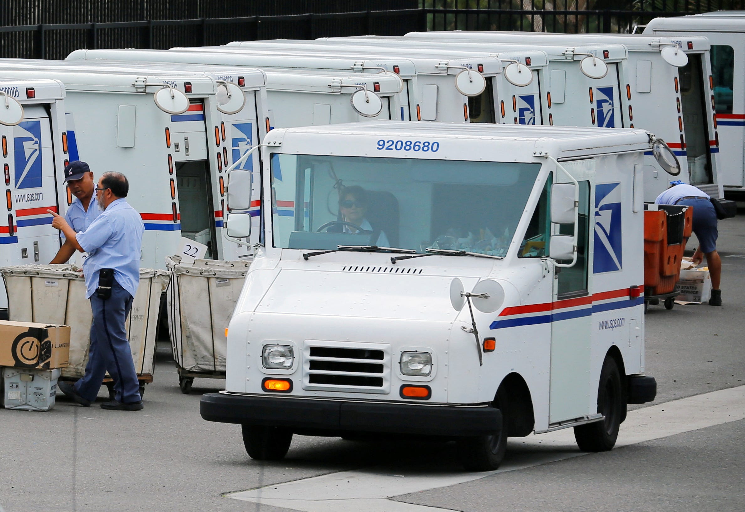 Will UPS, USPS deliver mail and packages on MLK Day 2025? Here