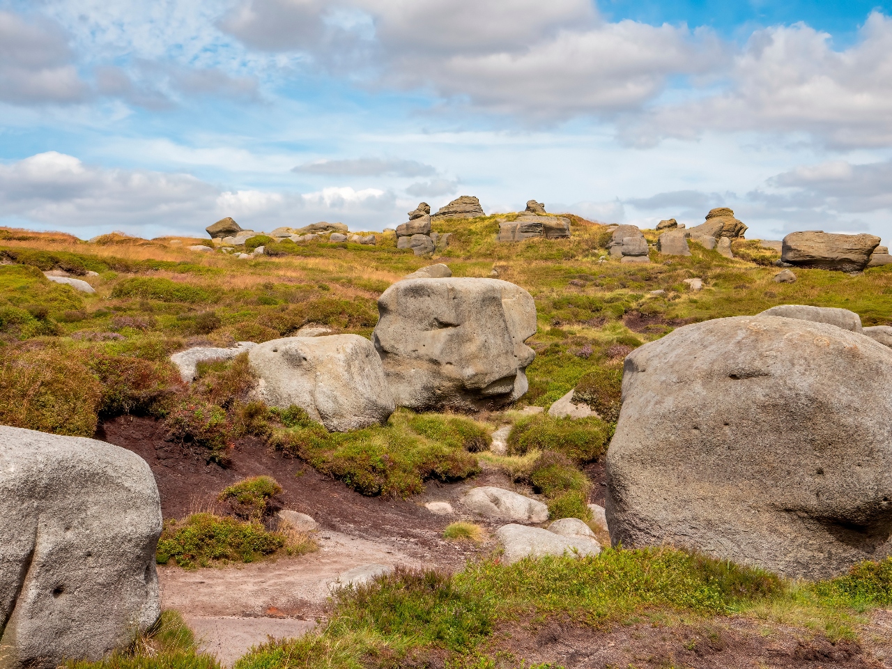 5 breath-taking hiking trails in England to get lost in nature