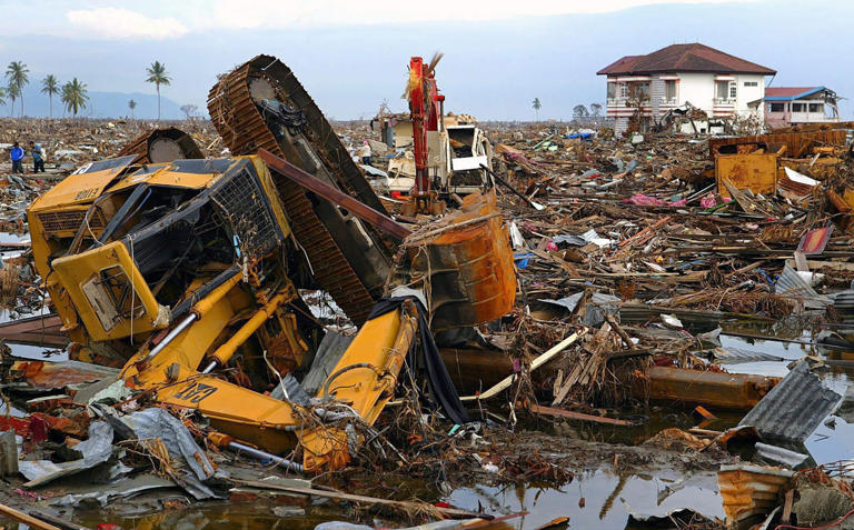 El tsunami del Índico en cifras: más de 228.000 muertos en 14 países y olas de 30 metros