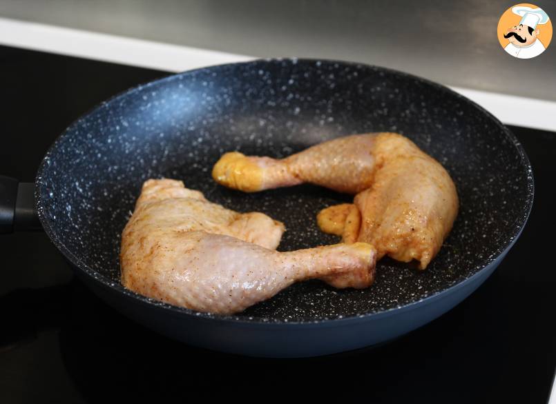 Wie brate ich hähnchenschenkel in der pfanne?