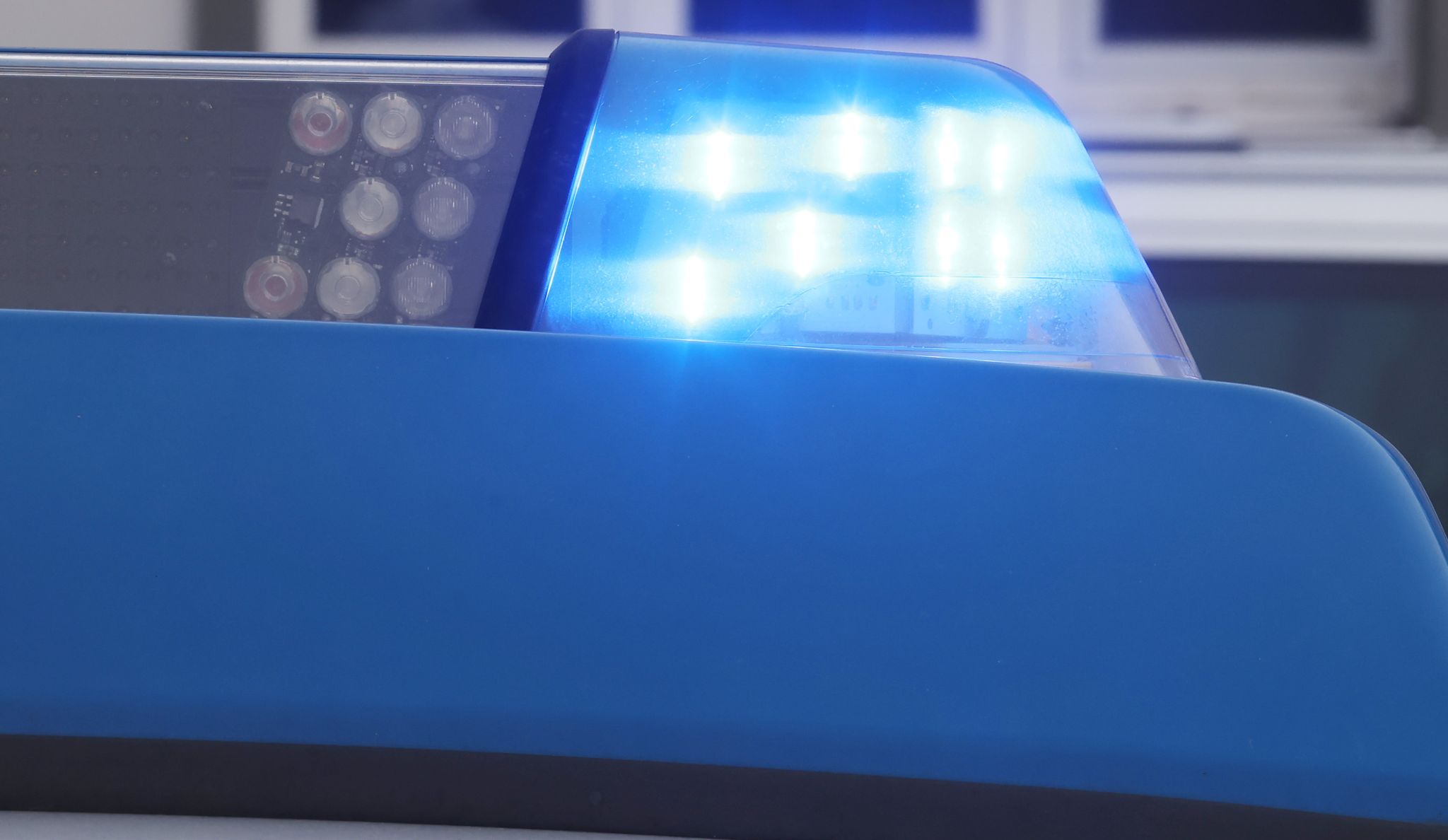 Einbrecher erbeuten Geld und Brathähnchen