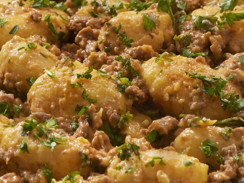 Cowboy-Hack-Eintopf: Dieses Hackfleisch-Rezept liebt die ganze Familie