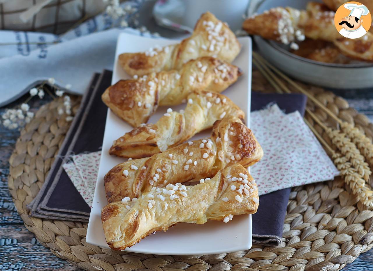 Bladerdeegrondjes met vanillecrème