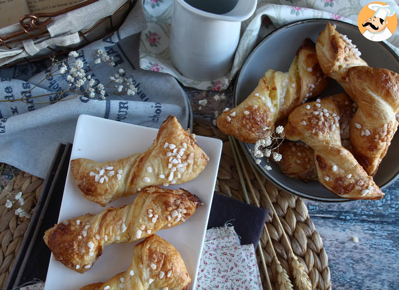 Bladerdeegrondjes met vanillecrème