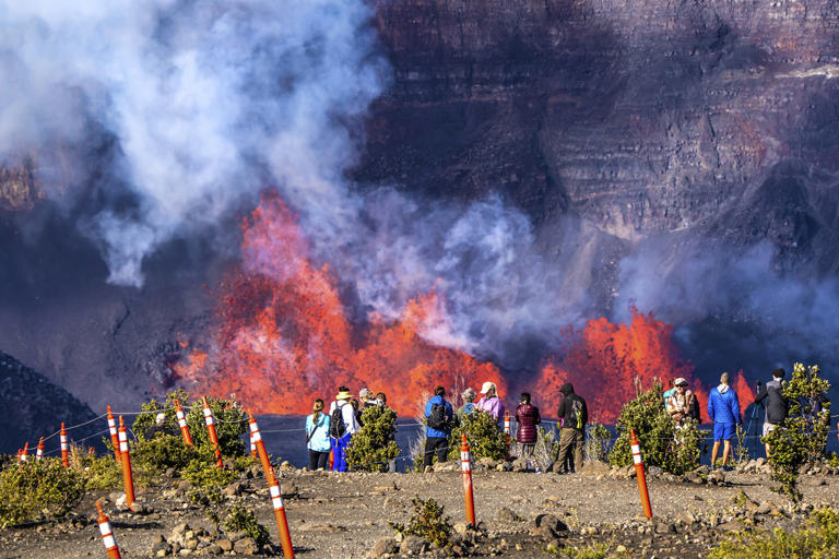 Stunning photos show lava erupting from Hawaii's Kilauea volcano