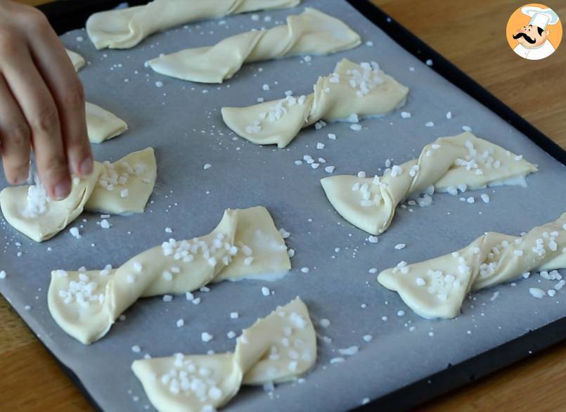 Bladerdeegrondjes met vanillecrème