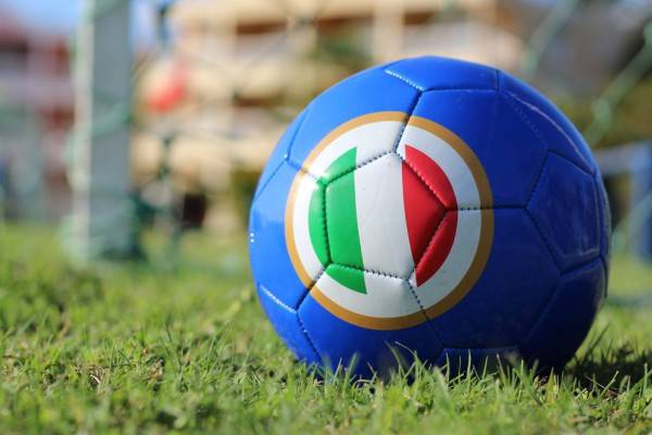 3 Pertandingan Seru Yang Siap Memukau di Pekan ke-35 Serie A 2024/2025 3 Pertandingan Seru Yang Siap Memukau di Pekan ke-35 Serie A 2024/2025