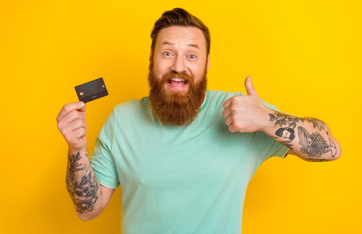 9 habits of people with credit scores above 800
