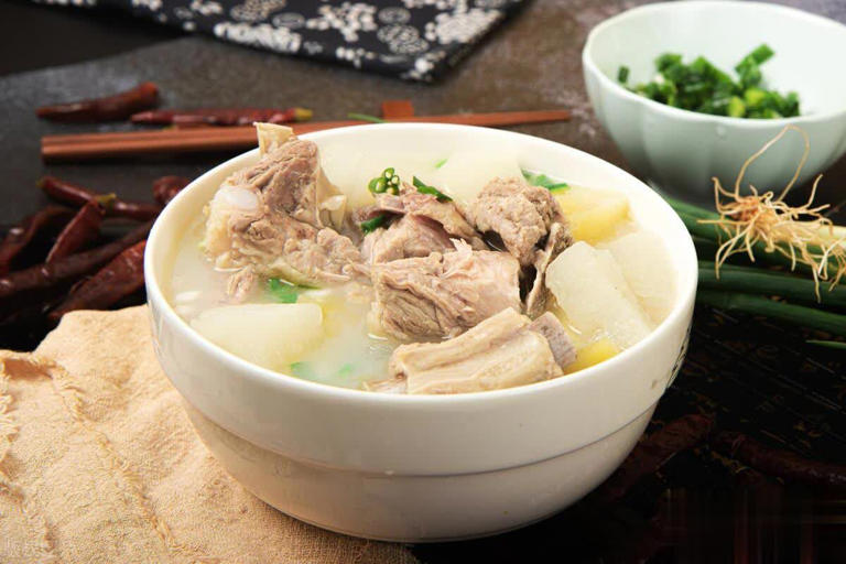 冬天，这4种蔬菜，菜农从不会打农药，很多都自吃
