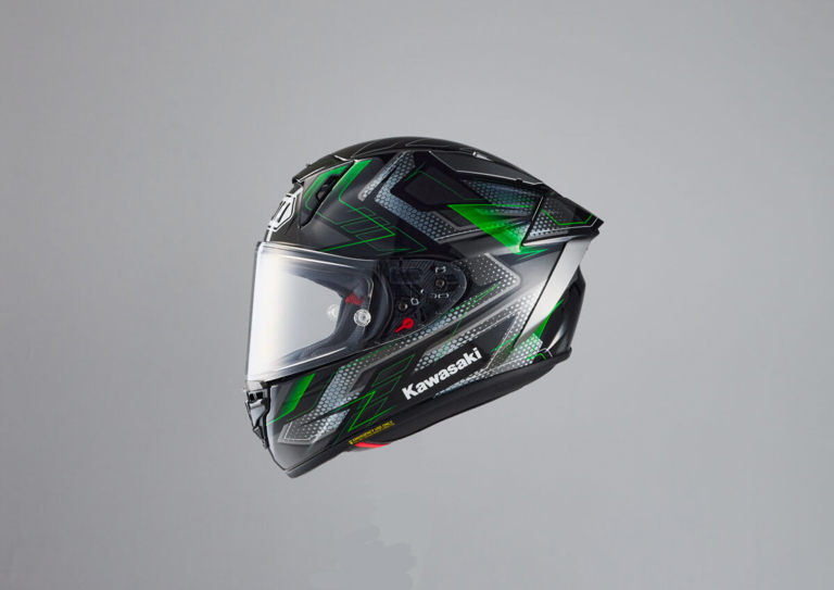 SHOEI × カワサキ コラボモデル「X-Fifteen エスカレート」店頭予約を開始 SHOEI × カワサキ コラボモデル「X-Fifteen エスカレート」店頭予約を開始