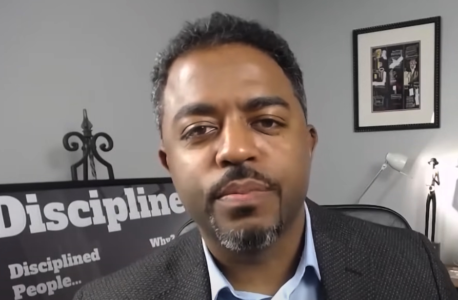 Critics Explode on FBI’s Delayed Response to Terror Attack