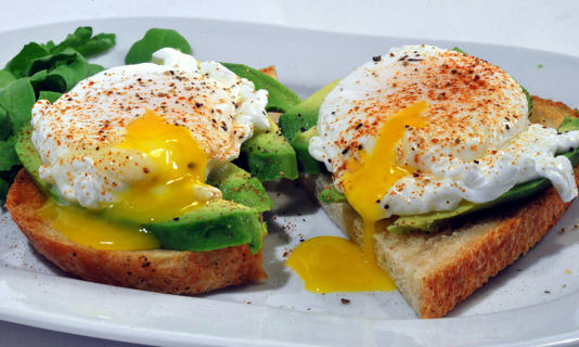 3 healthiest ways to cook and eat eggs