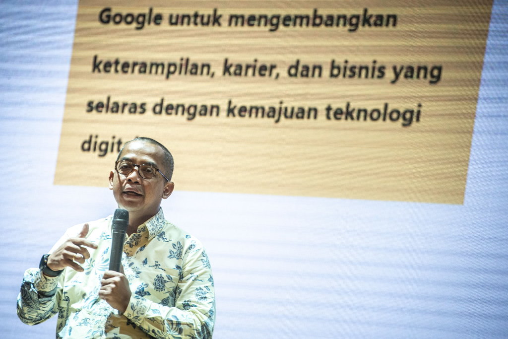 Kata Dirjen Pajak soal PPN Air Mineral yang Terlanjur 12 Persen