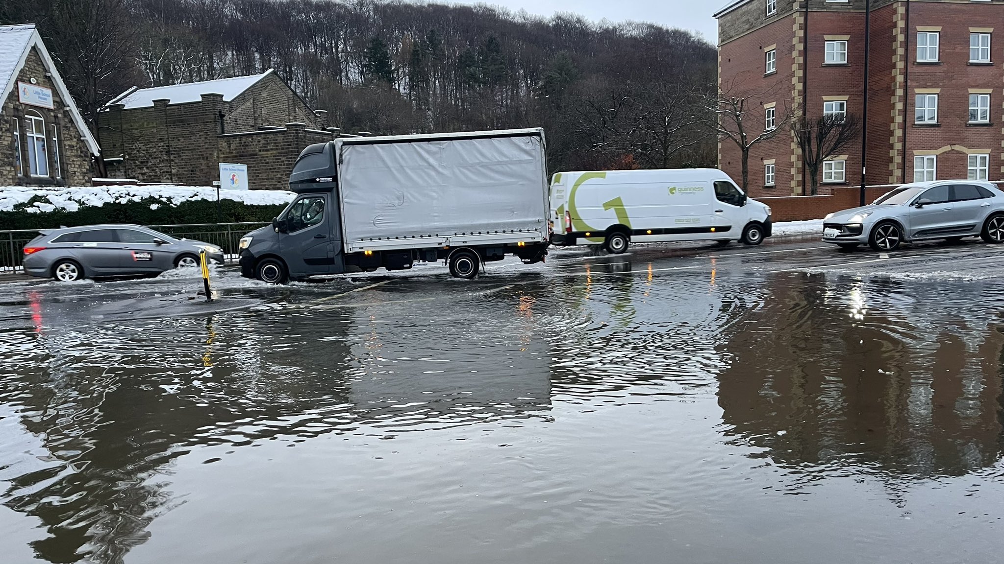 Sheffield flood alerts: The Storm Claudia flood alerts in place in ...
