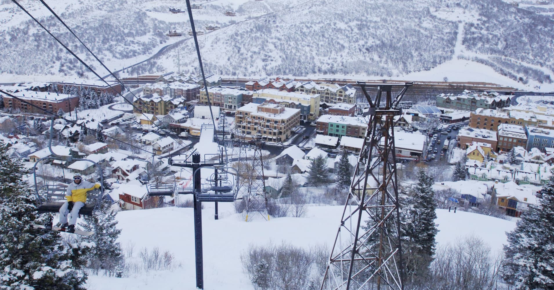 Vail stock struggles as strike - AA1x39EQ.img