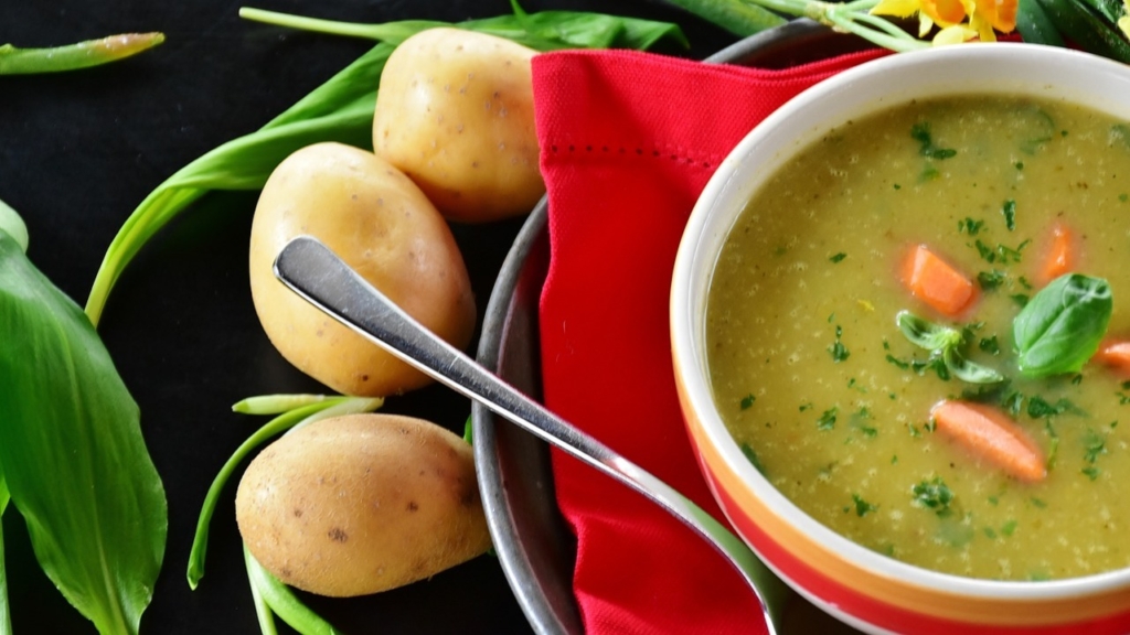 Kartoffelsuppe würzen: Diese drei Gewürze dürfen nicht fehlen