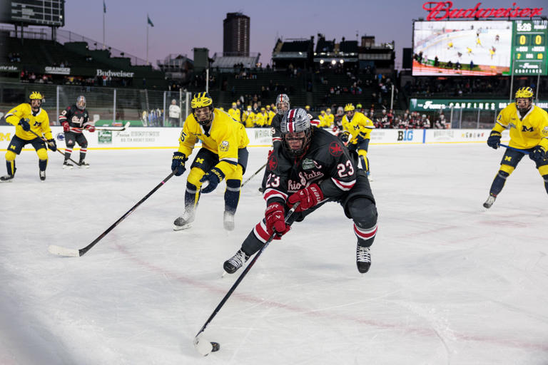 See Photos From Michigan Vs. Ohio State Hockey At Wrigley Field