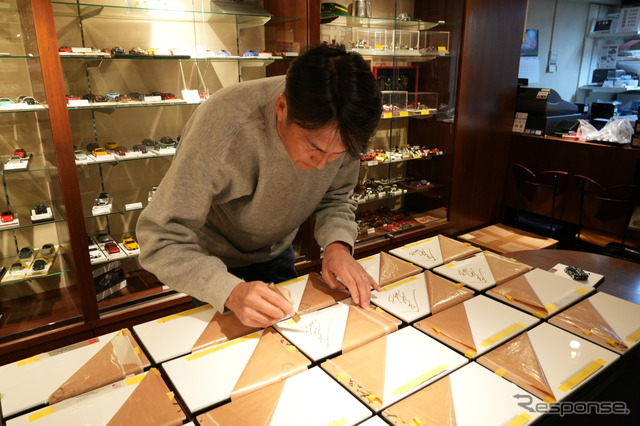 HKSが「東京オートサロン2025」限定/先行販売アイテムを公開