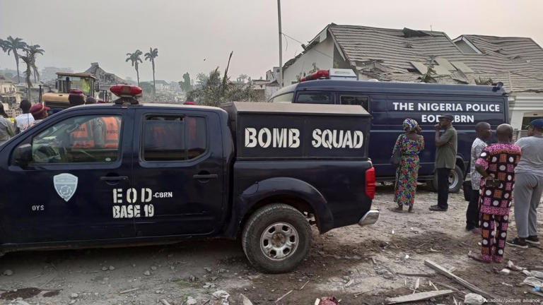 Nigeria: Bomb hits school, killing at least two