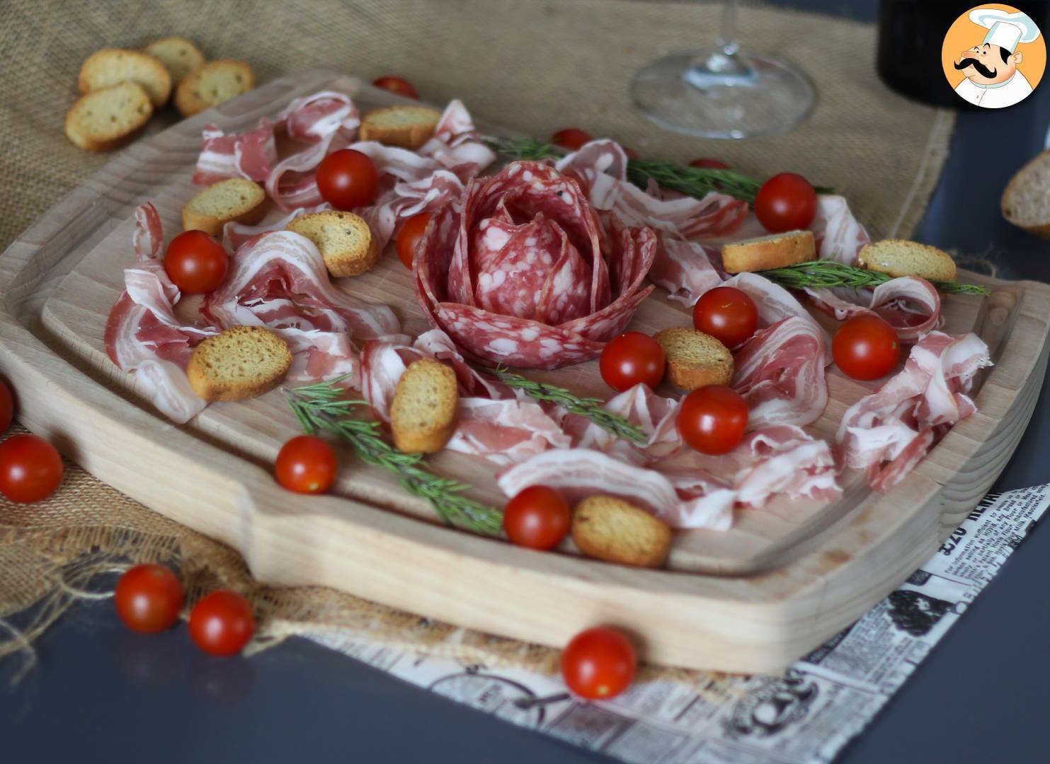 Wie macht man eine aufschnittplatte? falten in rosenform!