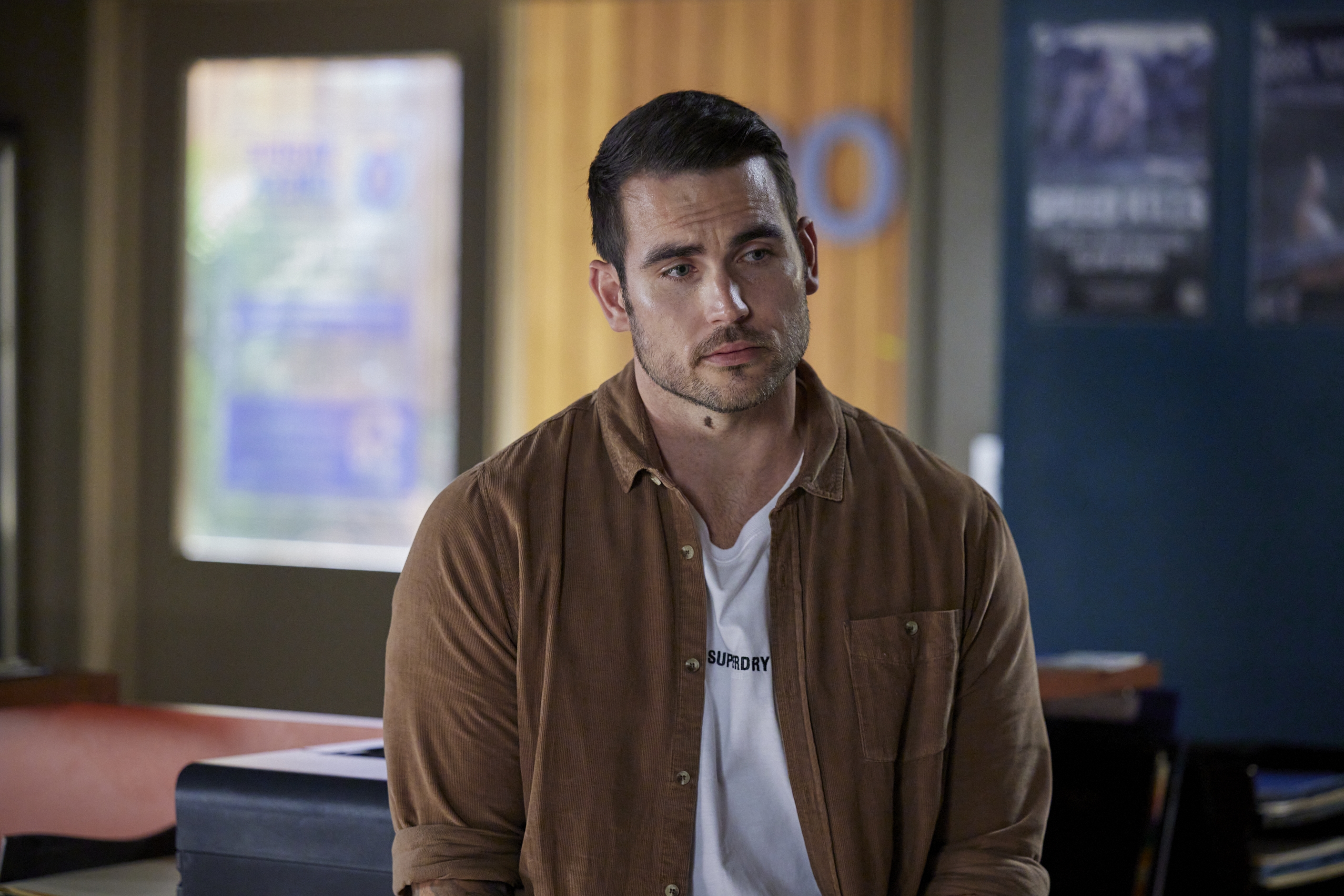 Will Cash sign over full ownership of Salt to Mackenzie on Home and Away?? (Image credit: Endemol Shine Australia)