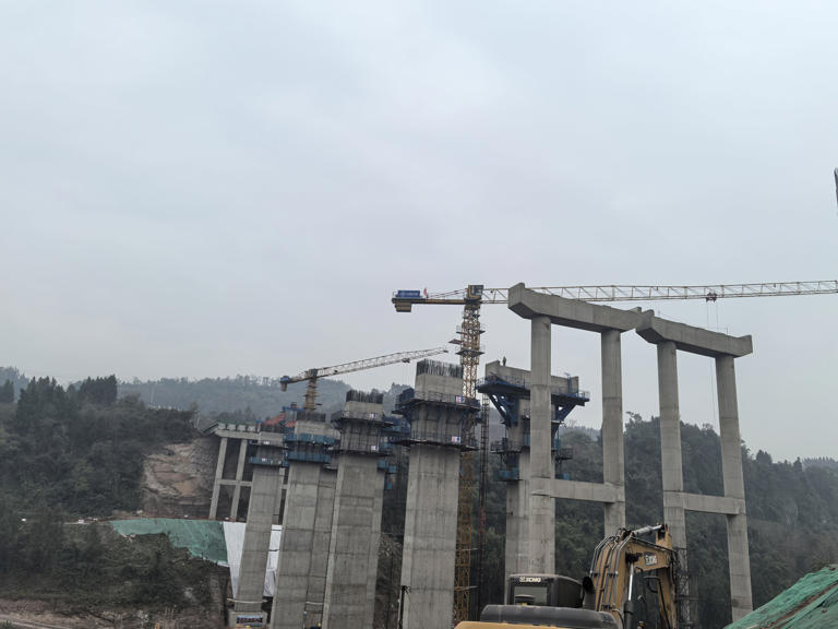 单幅贯通在即！这条道路建设全面开启“加速度”