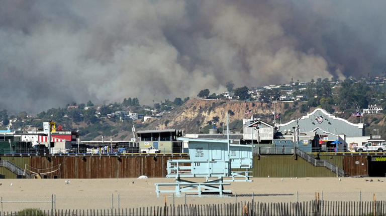 Pacific Palisades evacuated as wildfire scorches 700 acres, destroys homes