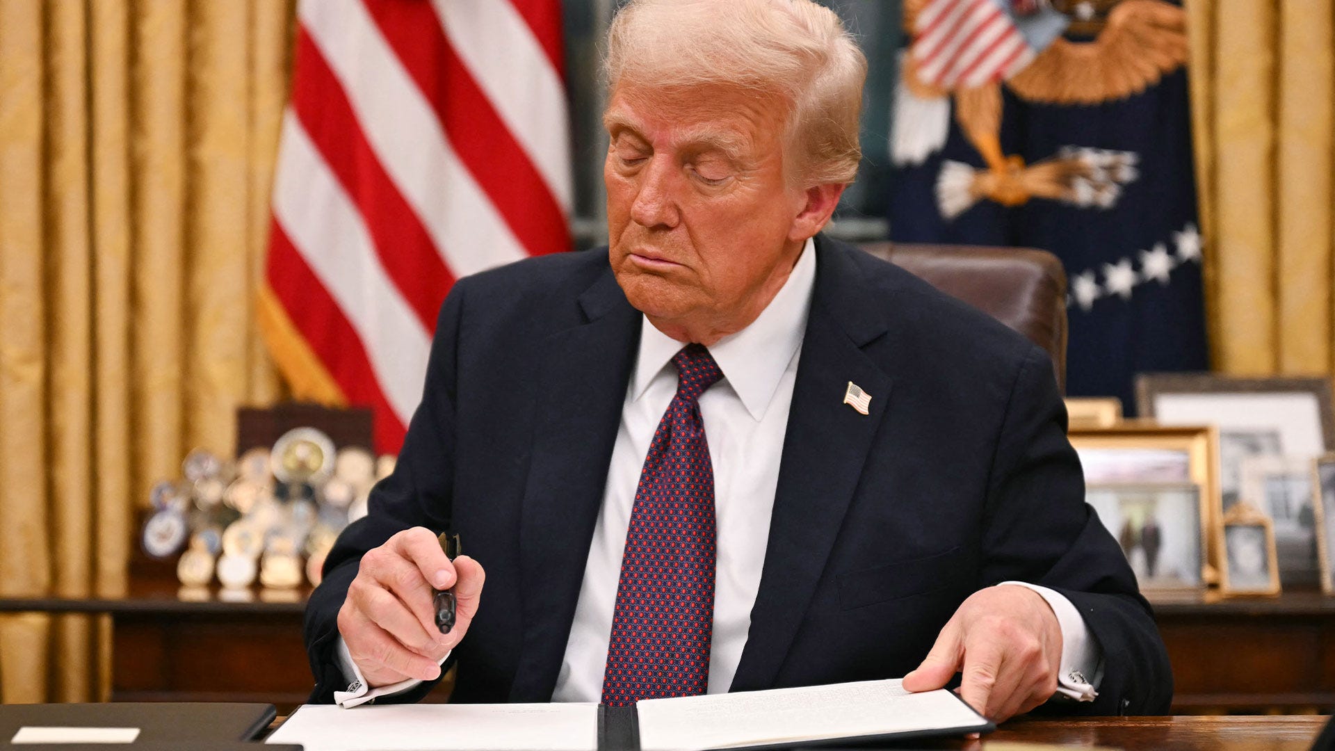 Trump to Decide on Iran Strike Within Two Weeks